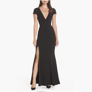 Dress The Population Karla V-Neck Trumpet Gown